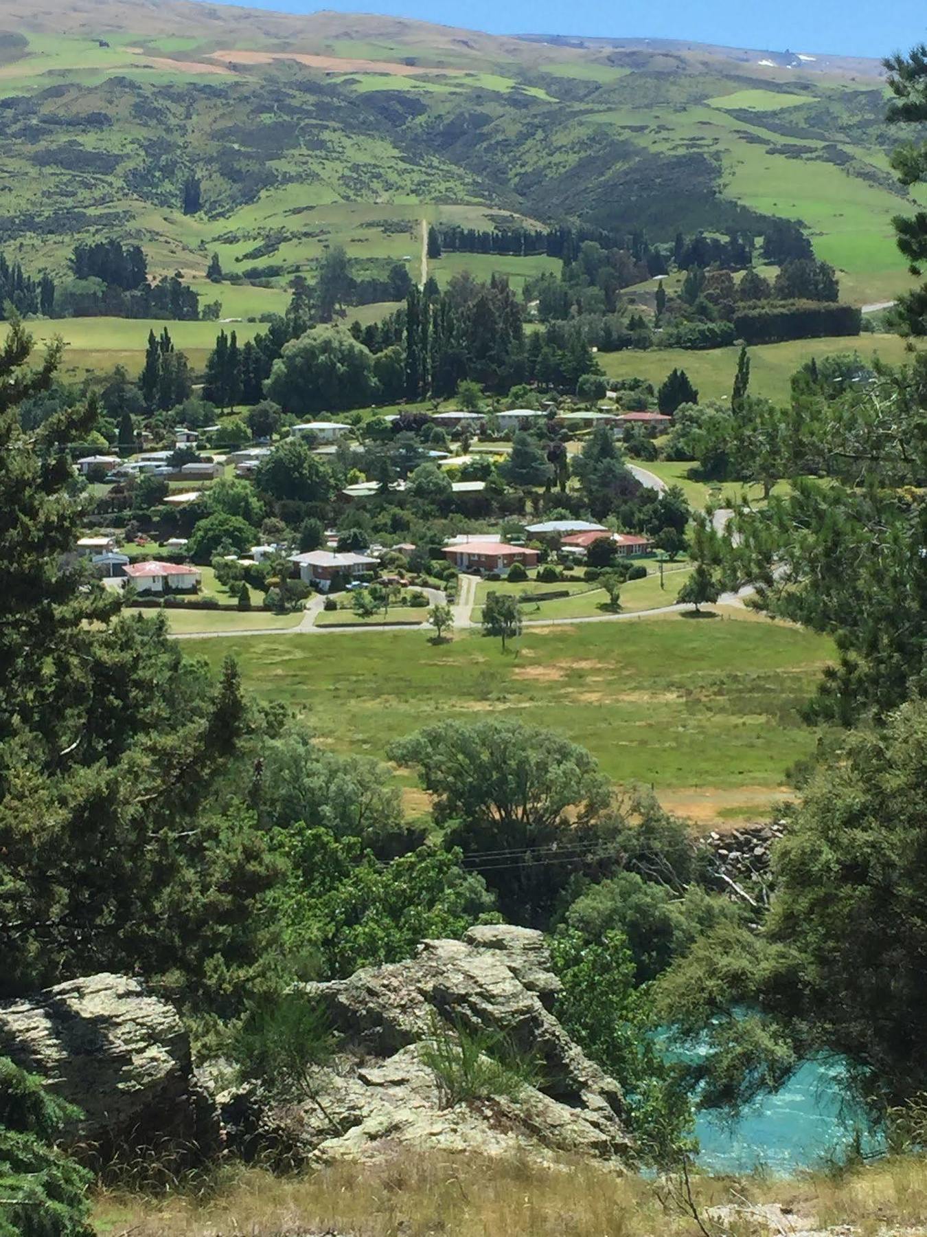 Lake Roxburgh Lodge ภายนอก รูปภาพ